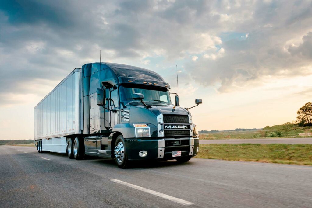 Vision Truck Group Wins 2022 Mack ® Trucks Canadian Region Dealer of the Year Award